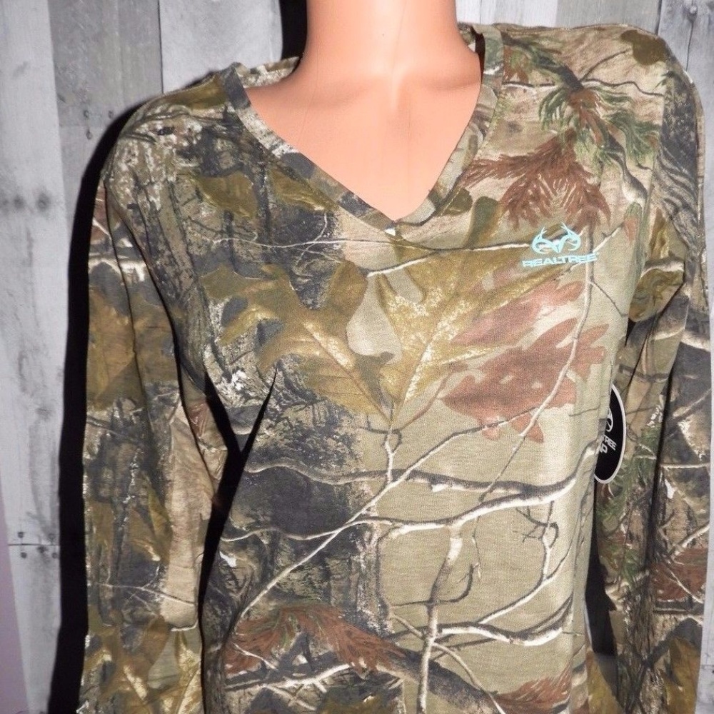Women's LARGE RealTree Camo Long Sleeve Shirt